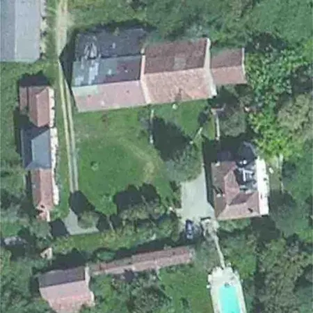Pear Set In Beautiful Private Surroundings Apartament *
