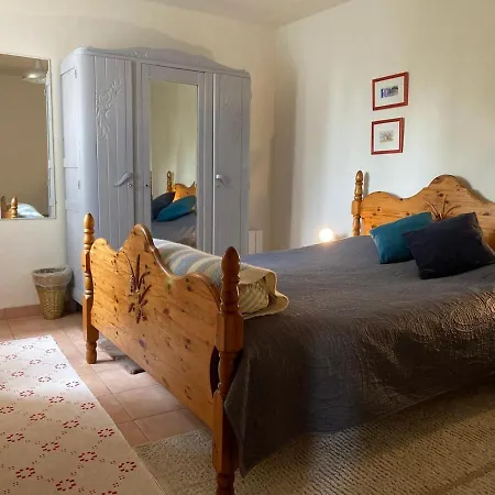 Pear Set In Beautiful Private Surroundings Lejlighed
